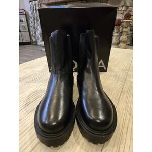 Aqua Women's Perie Black Chelsea Ankle Boots Chunky Heel Size 9.5 NEW